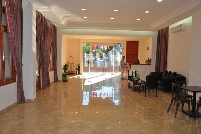 Lagace Hotel Jounieh Bagian luar foto
